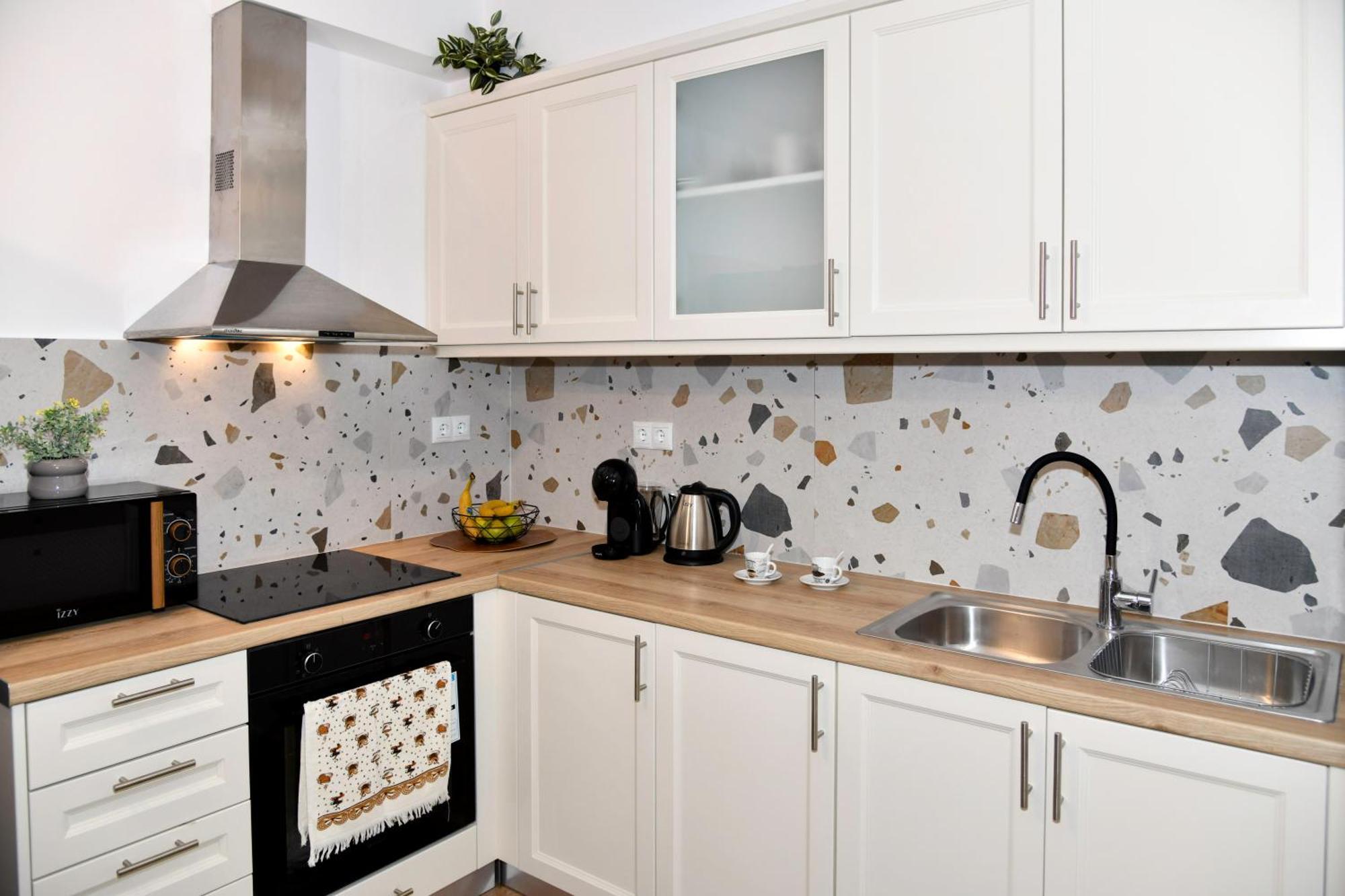 Captain Theo'S Modern Apartment Maria Лефкими Екстериор снимка